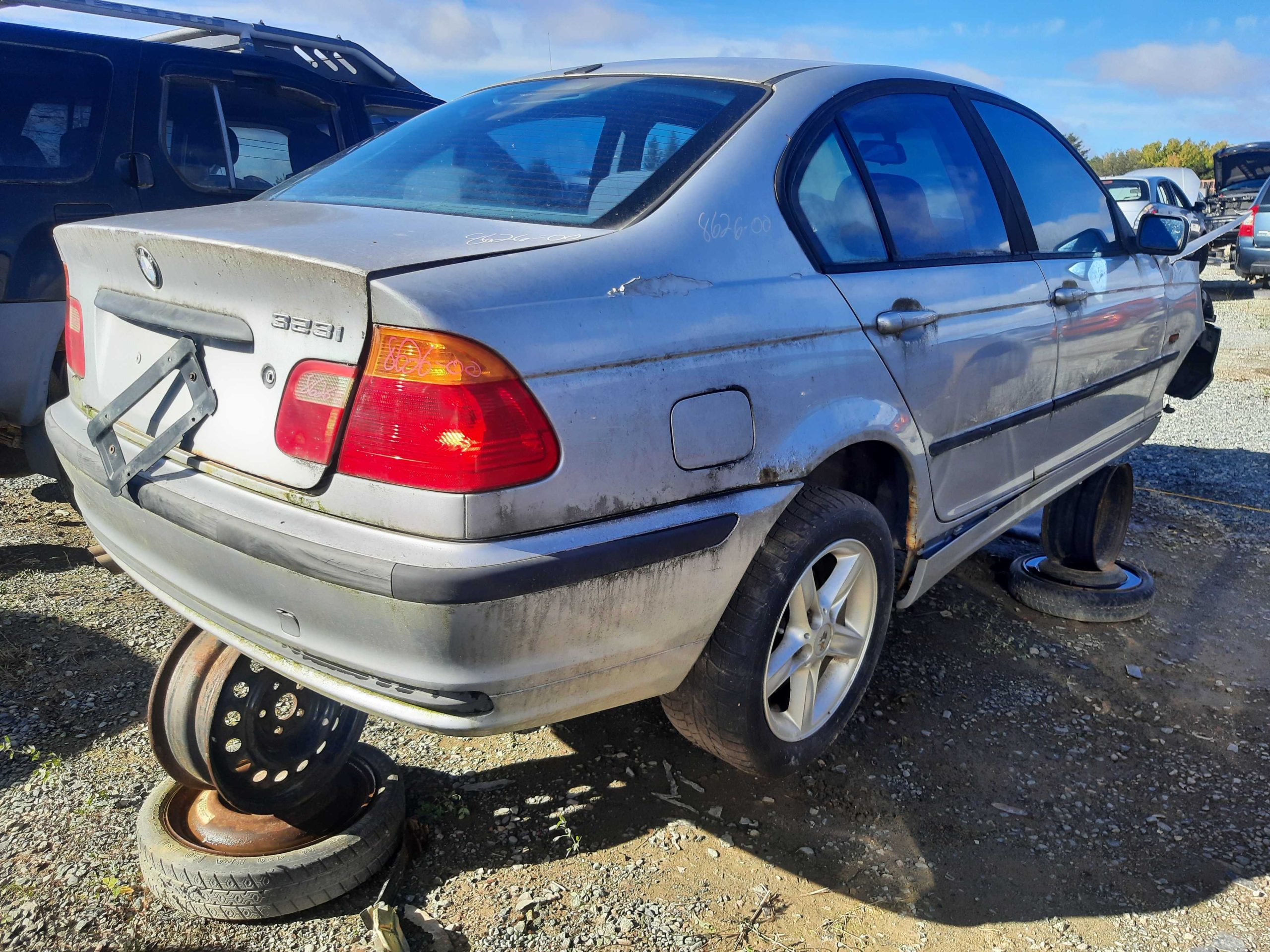 BMW 323 2000