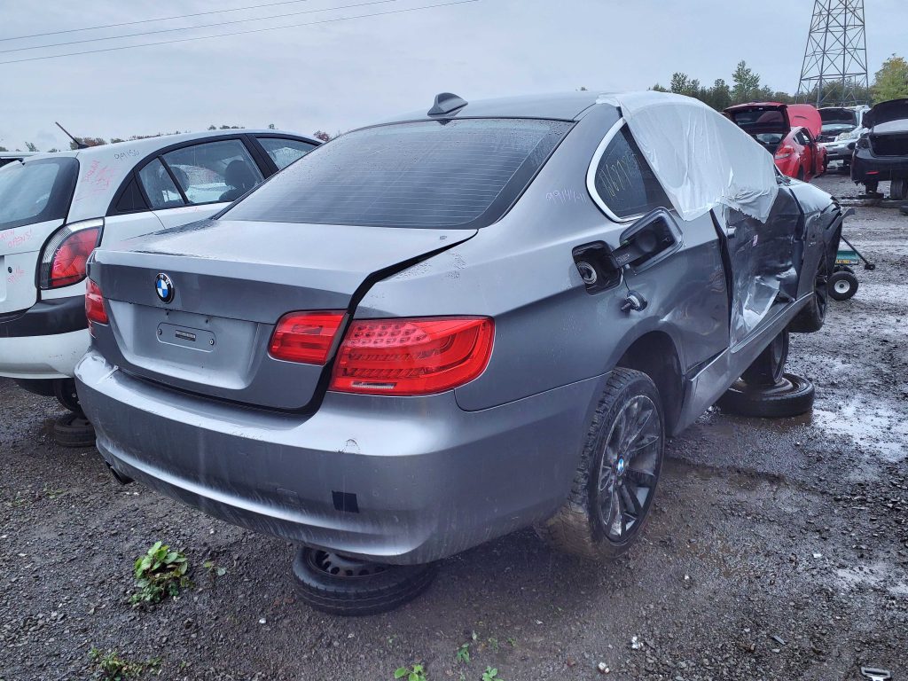 BMW 328 2011