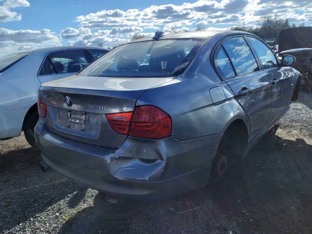 BMW 328 2011