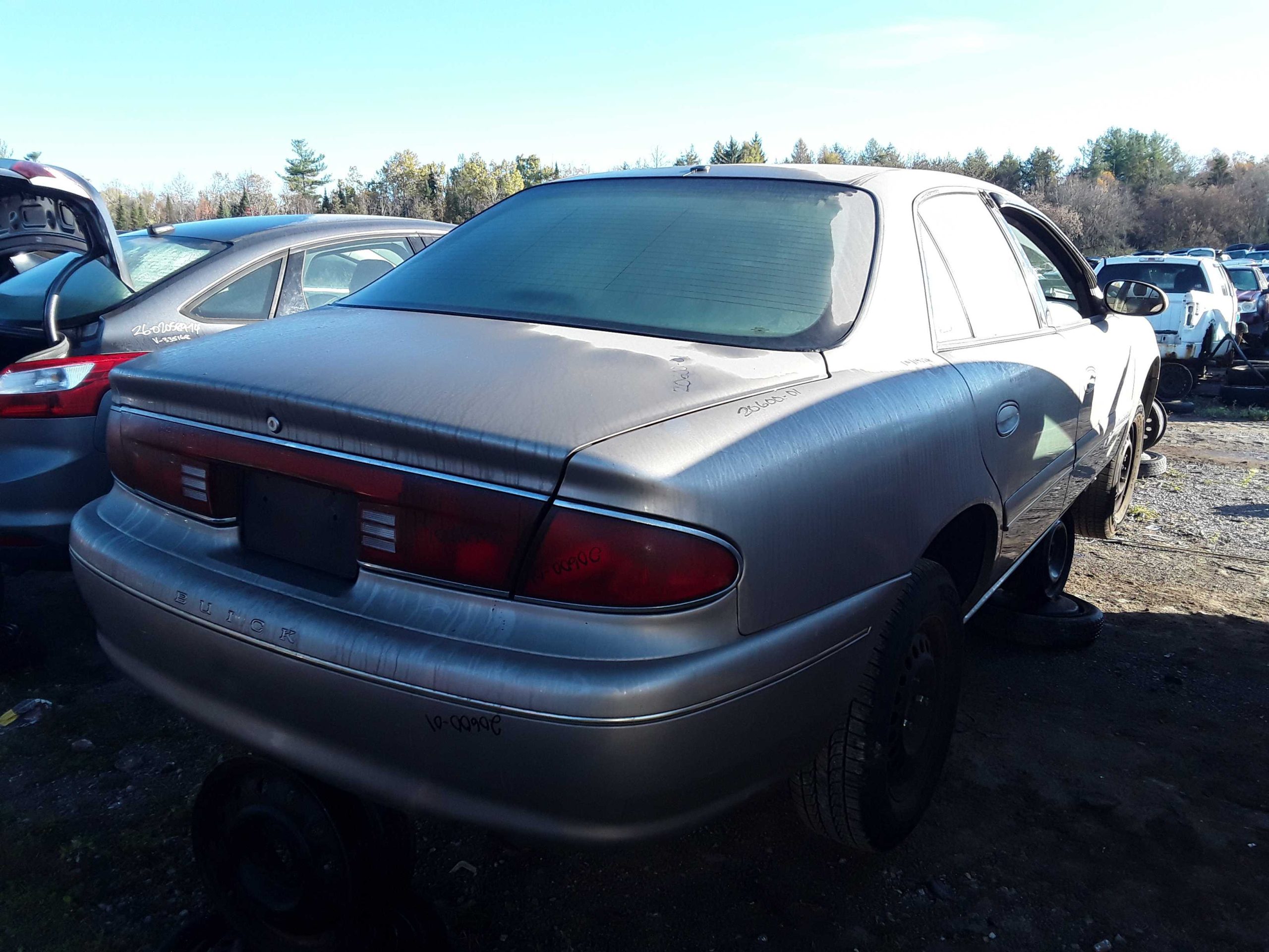 BUICK CENTURY 2001