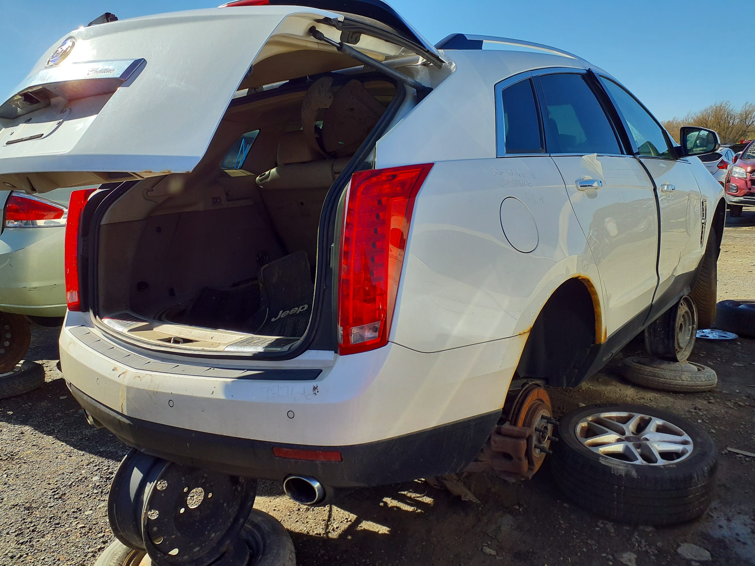 CADILLAC SRX 2011