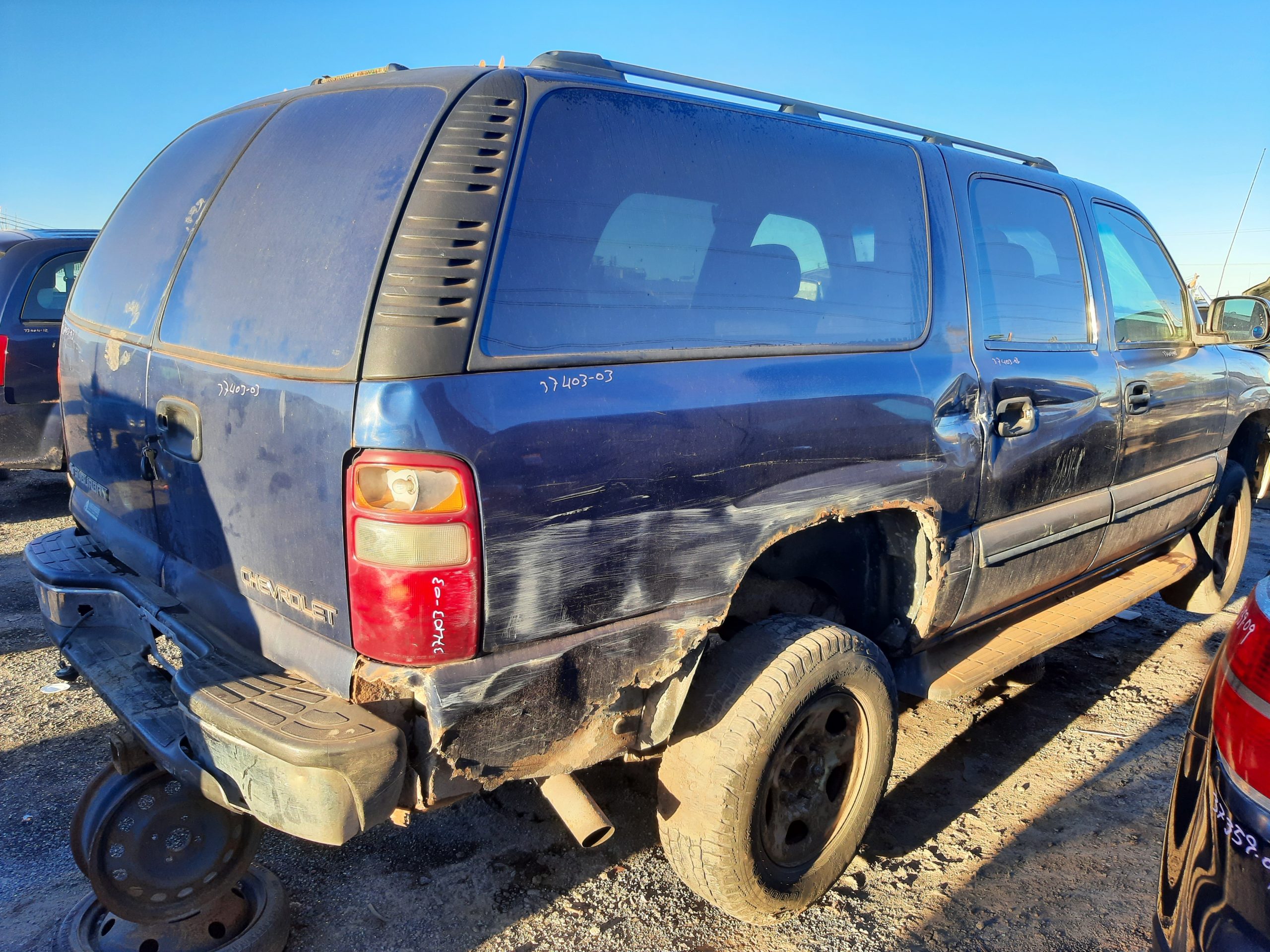 CHEVROLET SUBURBAN 2003