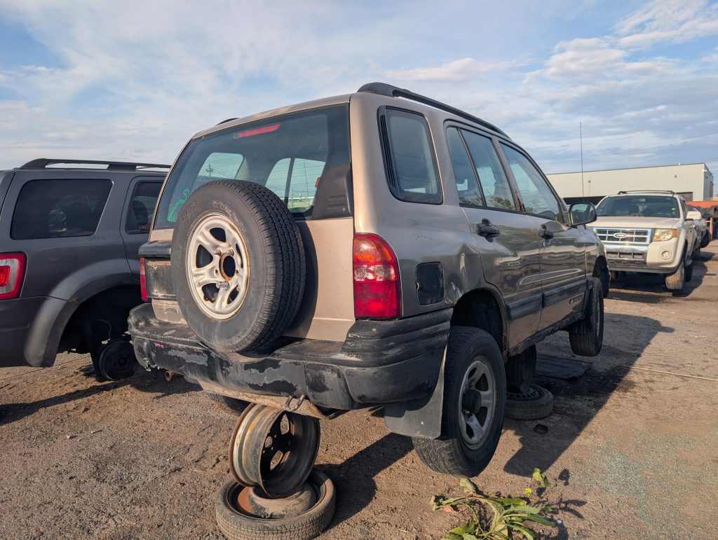 CHEVROLET TRACKER 2002