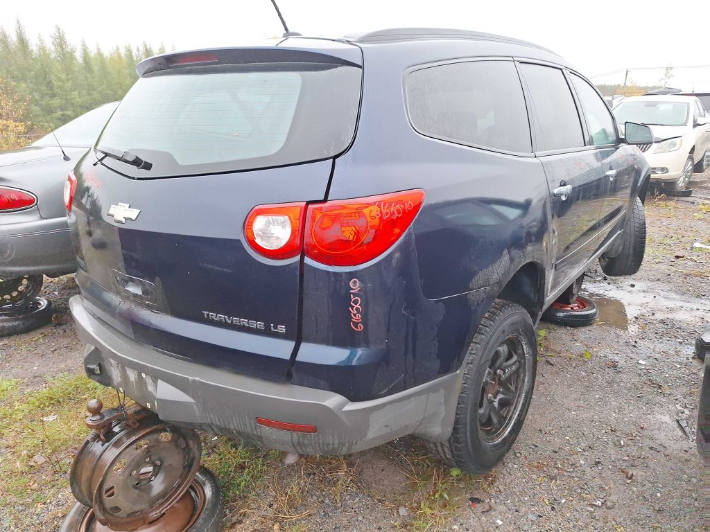 CHEVROLET TRAVERSE 2010