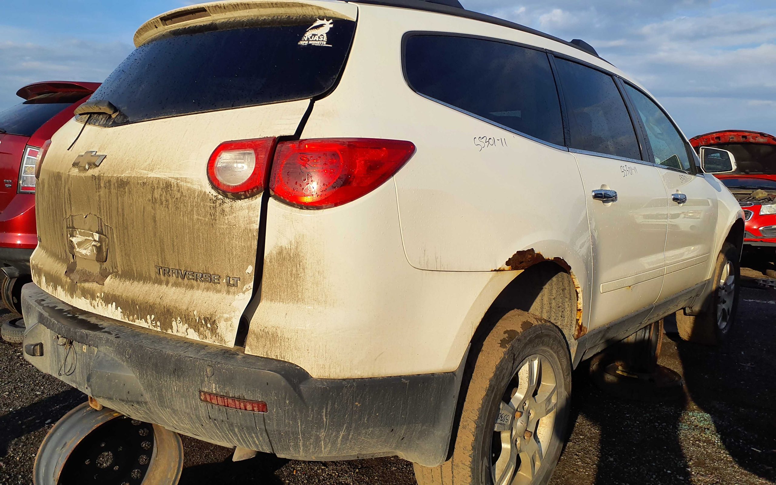 CHEVROLET TRAVERSE 2011