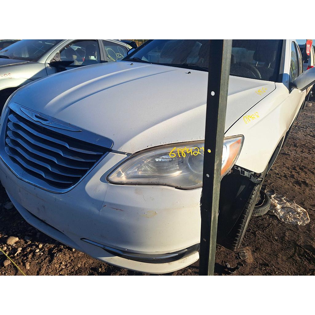 CHRYSLER 200 2012