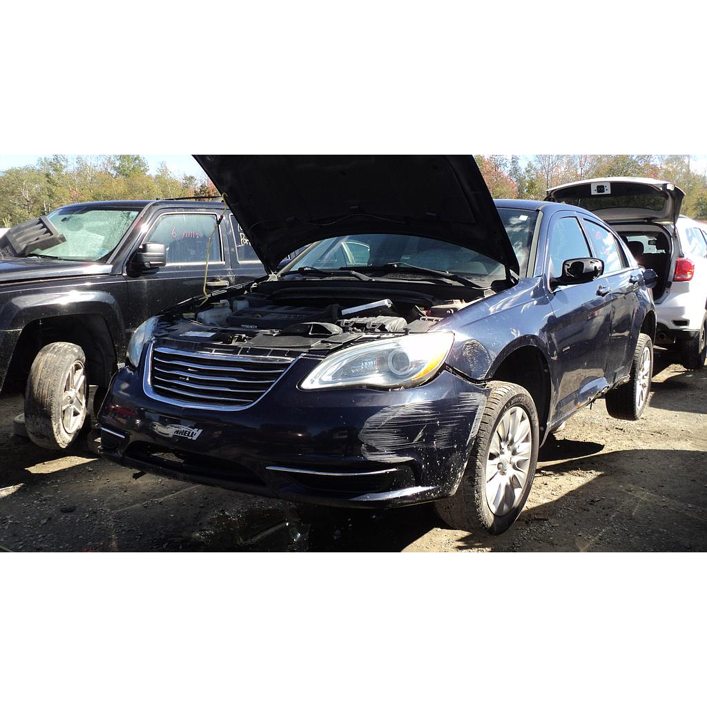 CHRYSLER 200 2013