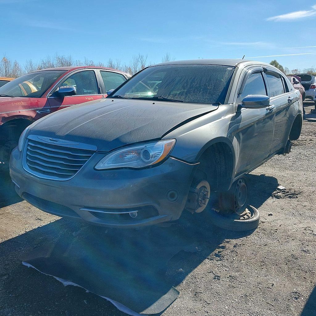 CHRYSLER 200 2013
