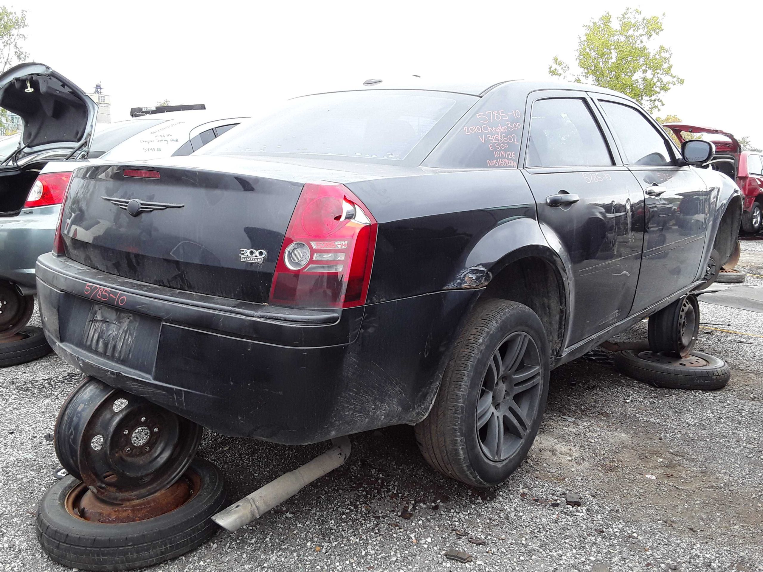 CHRYSLER 300 2010