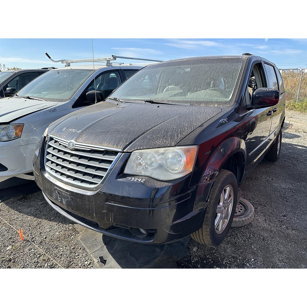 CHRYSLER TOWN & COUNTRY 2010