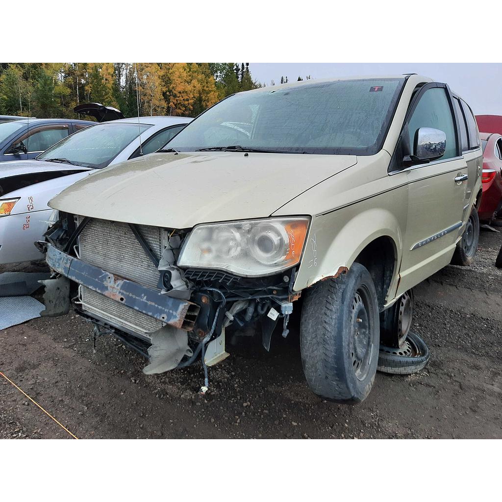 CHRYSLER TOWN & COUNTRY 2011