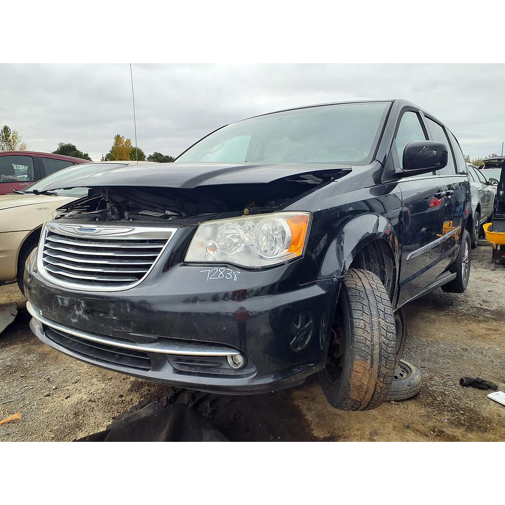 CHRYSLER TOWN & COUNTRY 2014