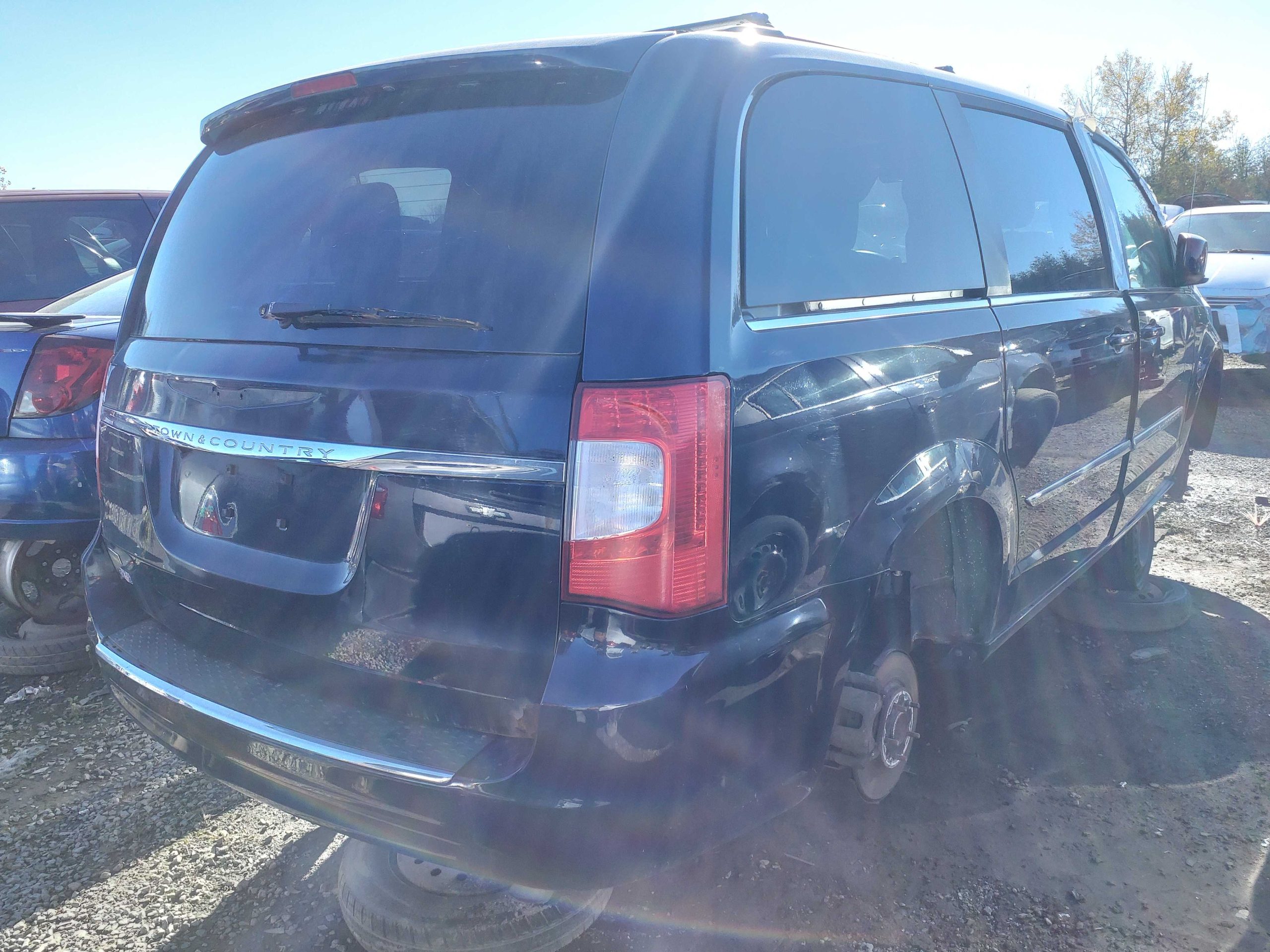 CHRYSLER TOWN & COUNTRY 2015