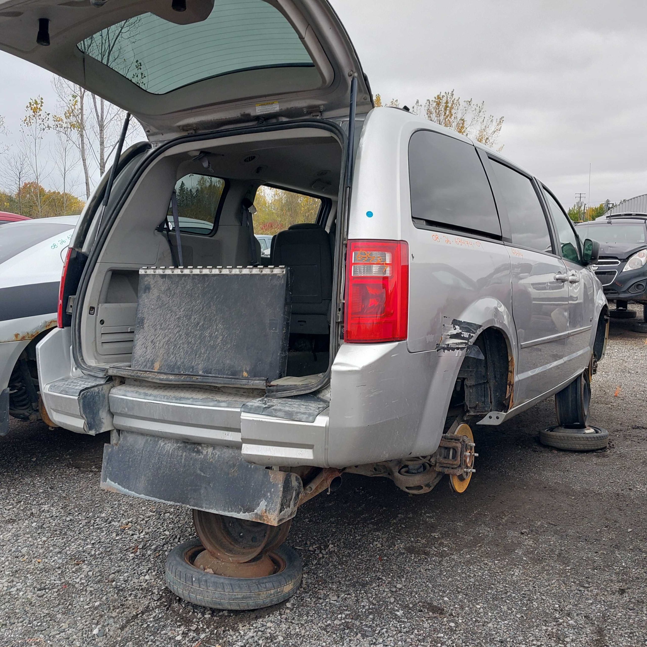 DODGE GRAND CARAVAN 2009
