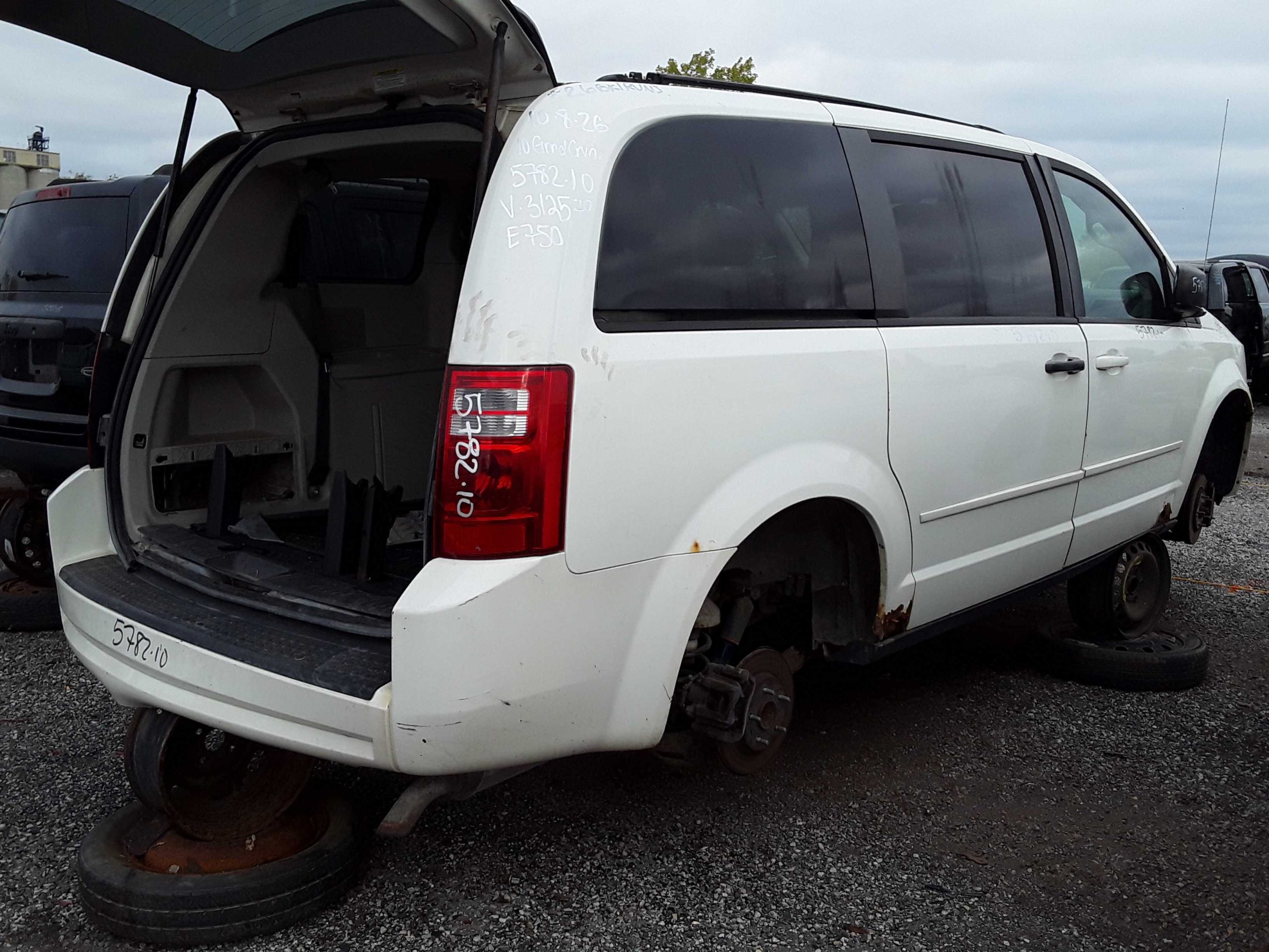 DODGE GRAND CARAVAN 2010