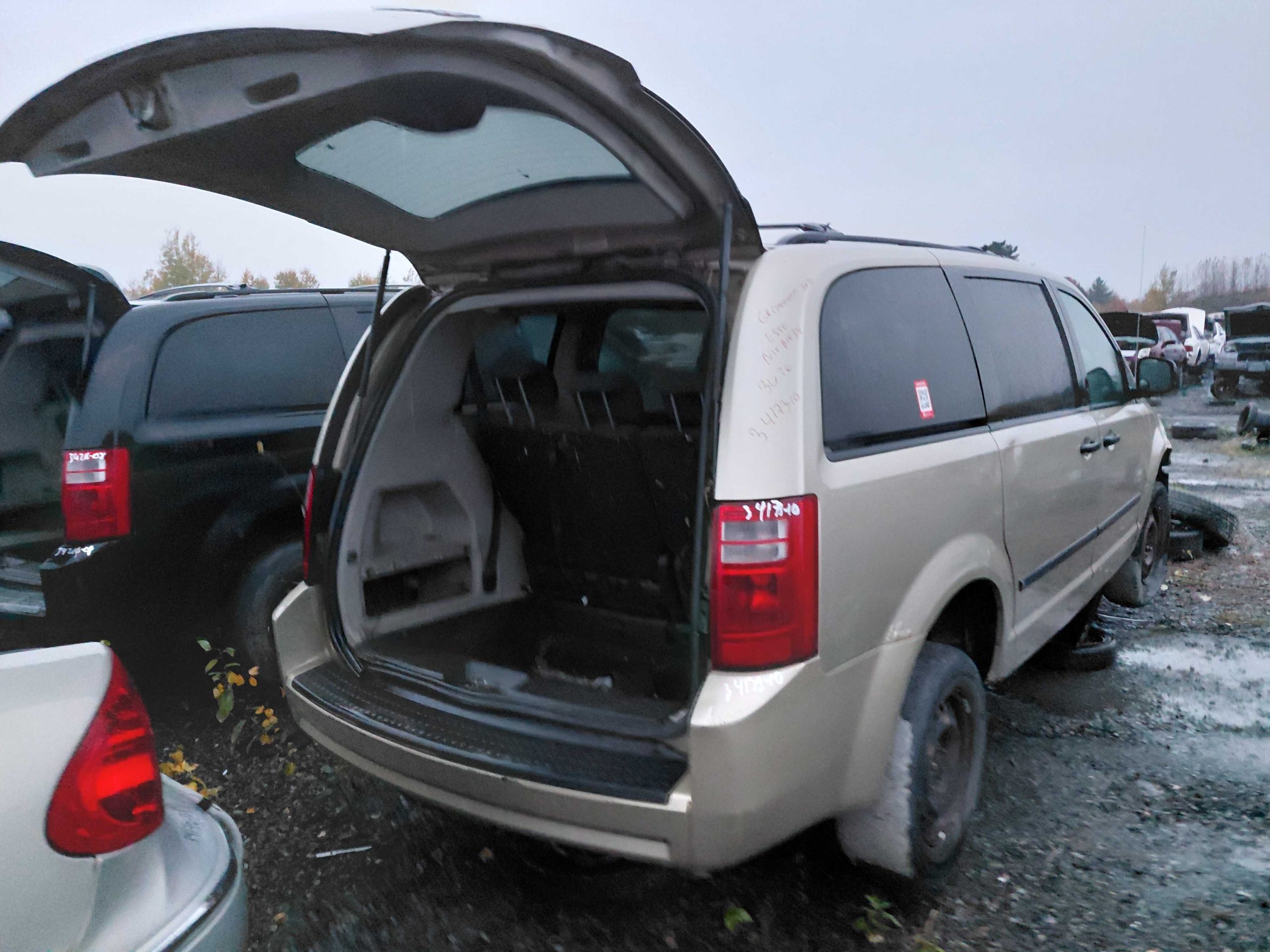 DODGE GRAND CARAVAN 2010