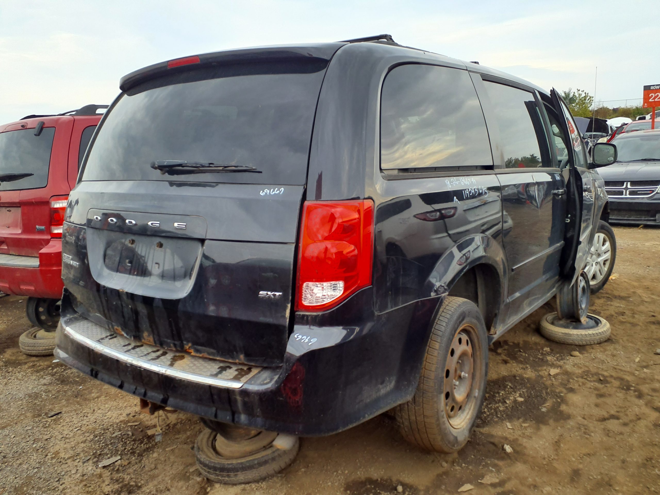 DODGE GRAND CARAVAN 2014