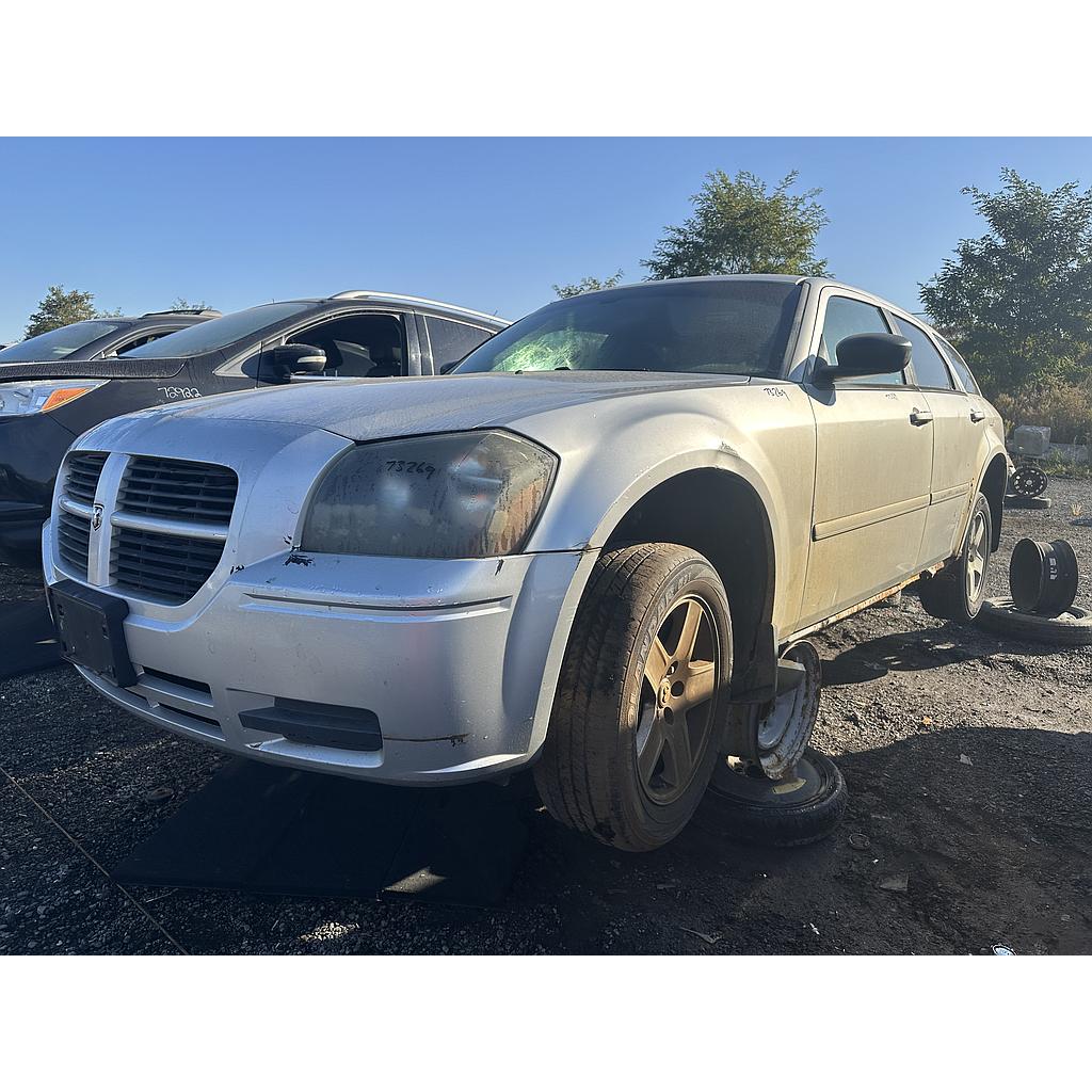 DODGE MAGNUM 2005