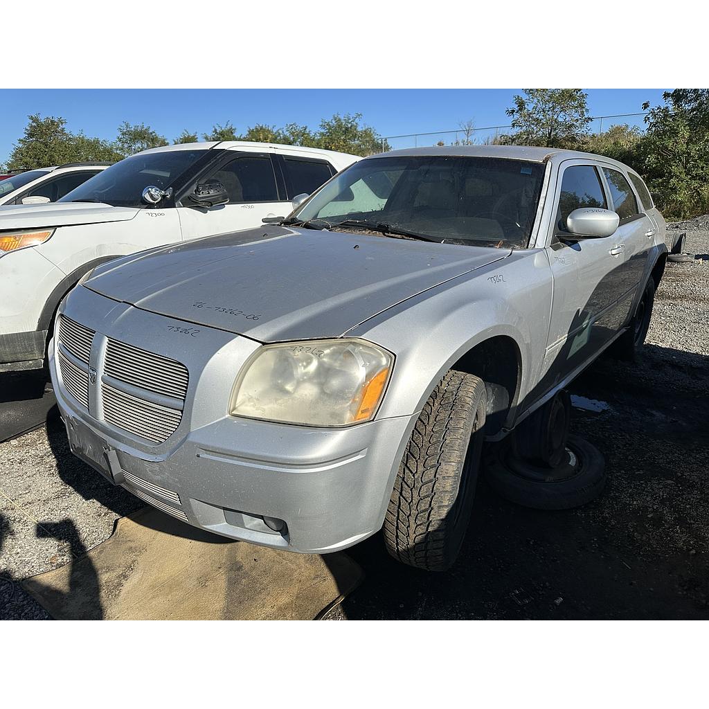 DODGE MAGNUM 2006