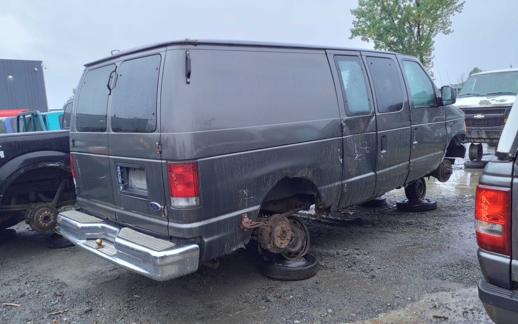FORD ECONOLINE 2004