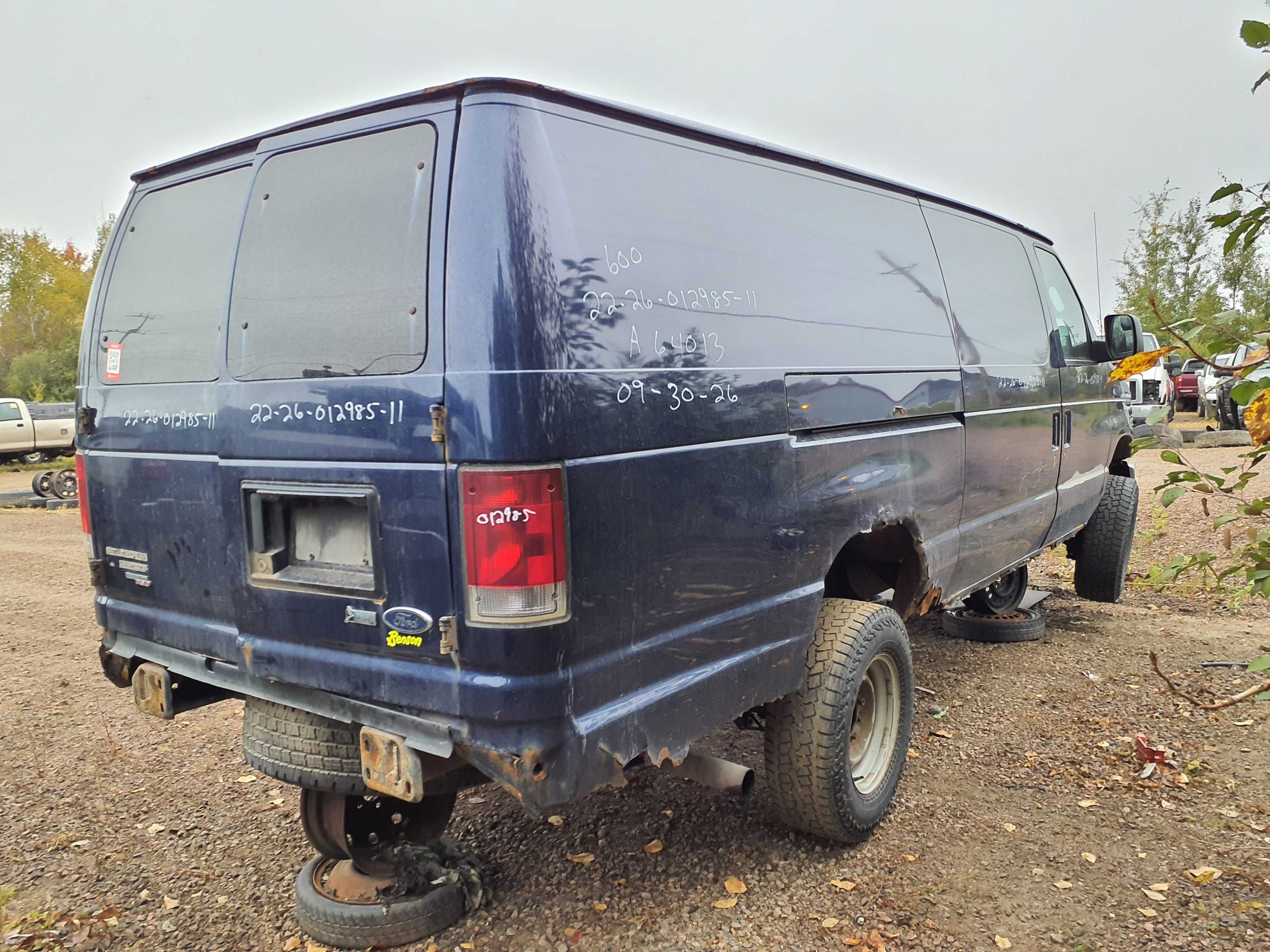 FORD ECONOLINE 2011