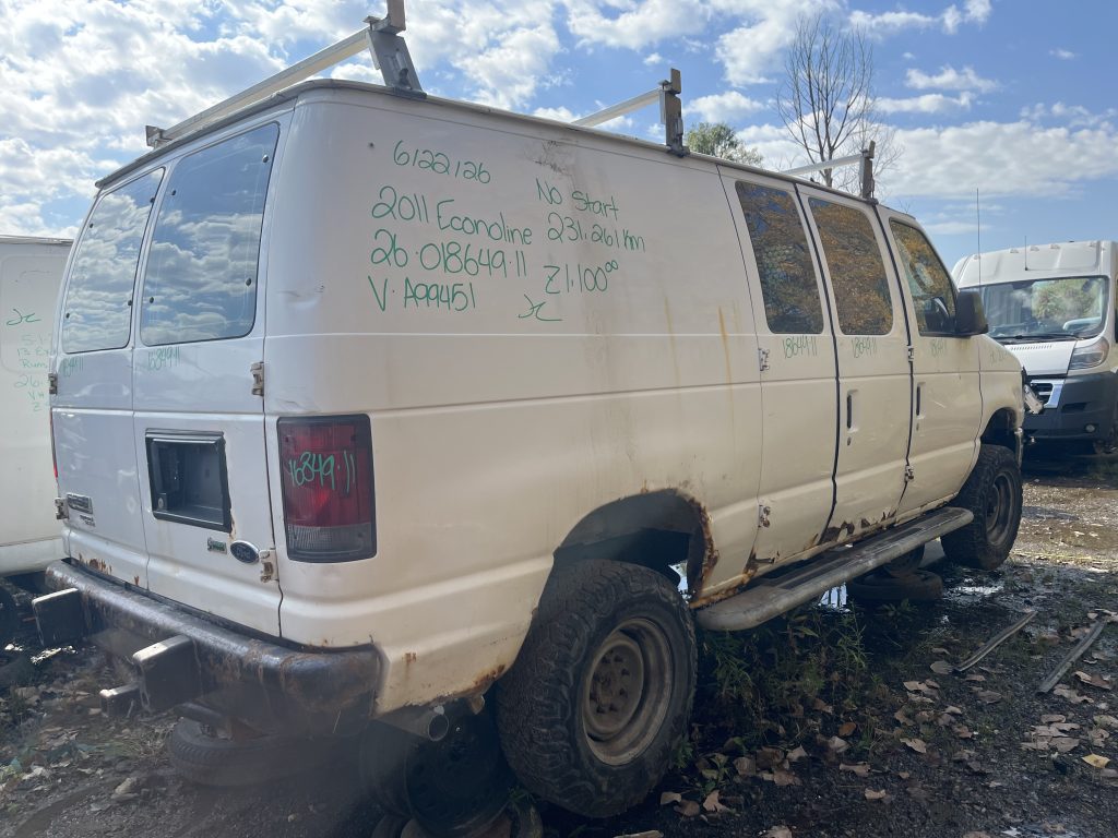FORD ECONOLINE 2011