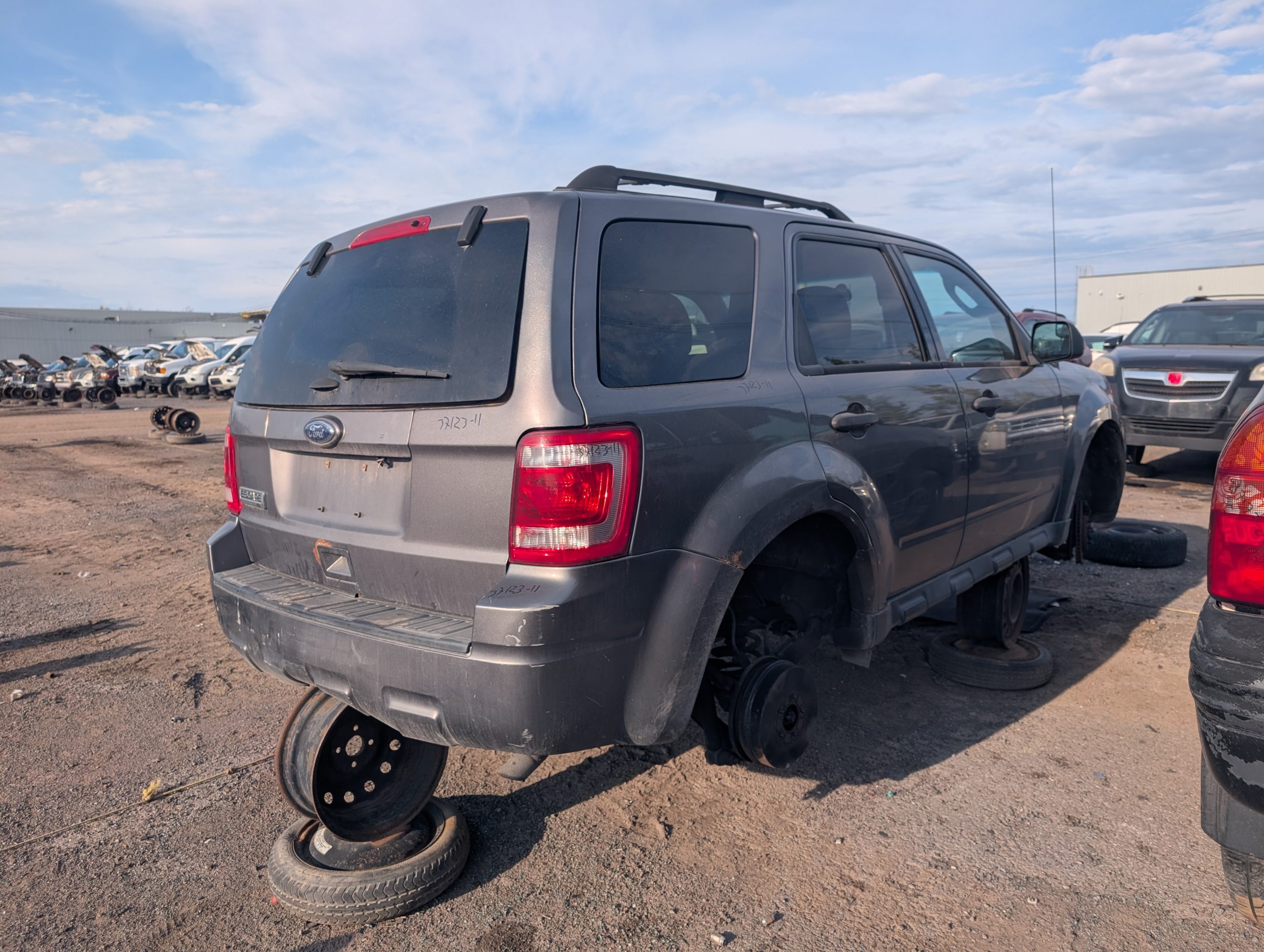 FORD ESCAPE 2011