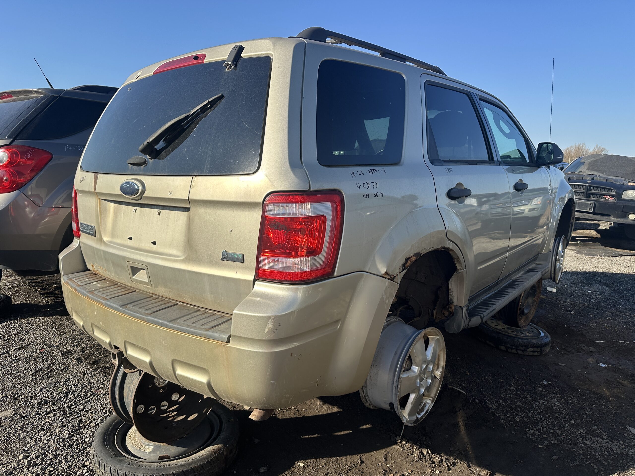 FORD ESCAPE 2011