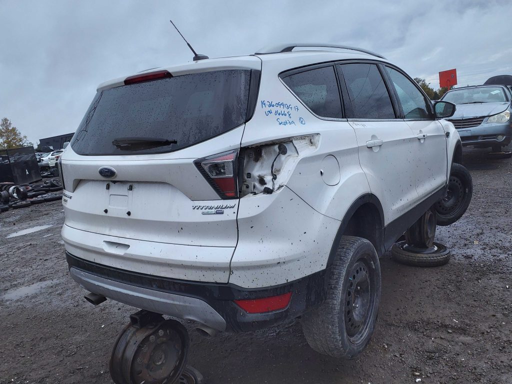 FORD ESCAPE 2017