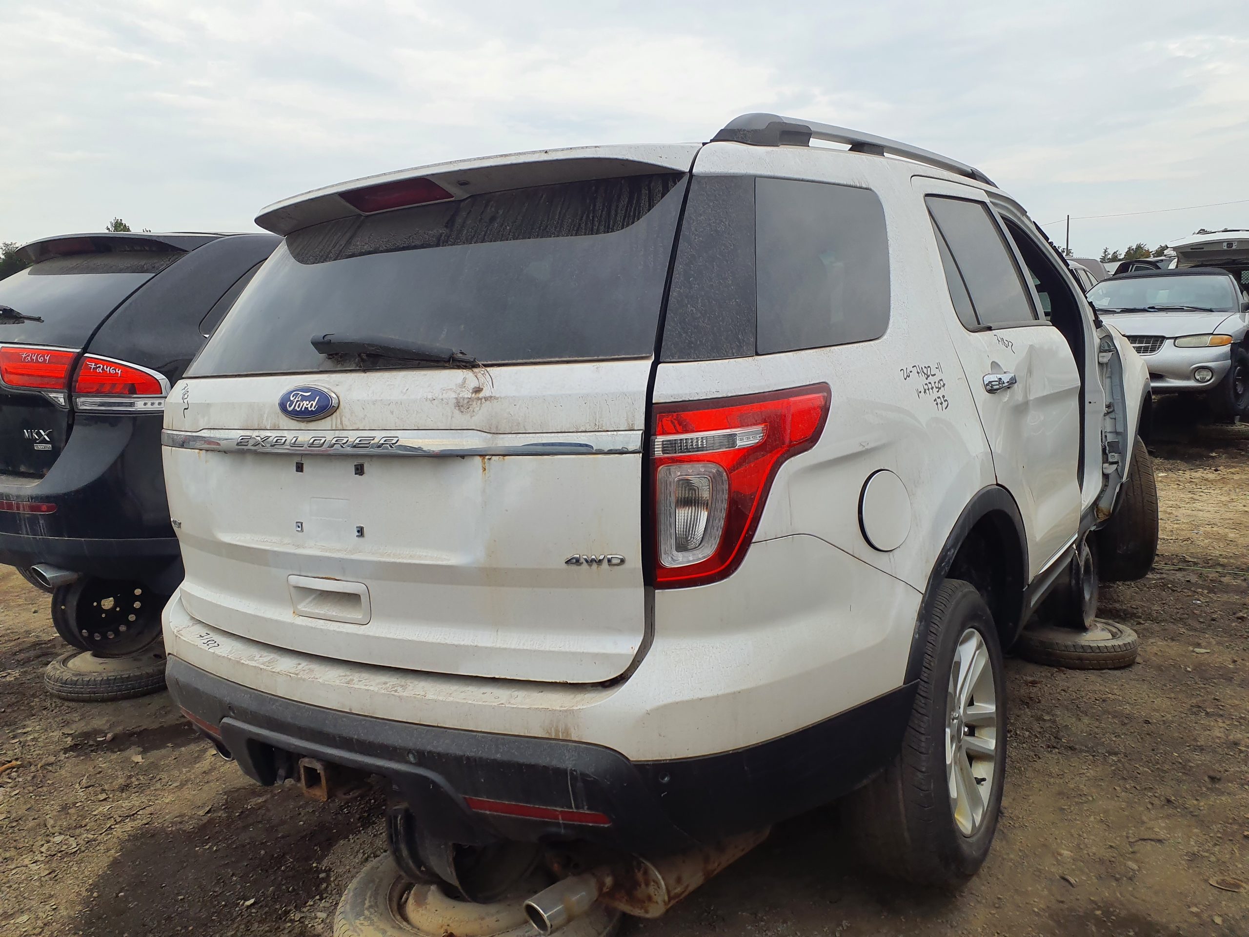 FORD EXPLORER 2011