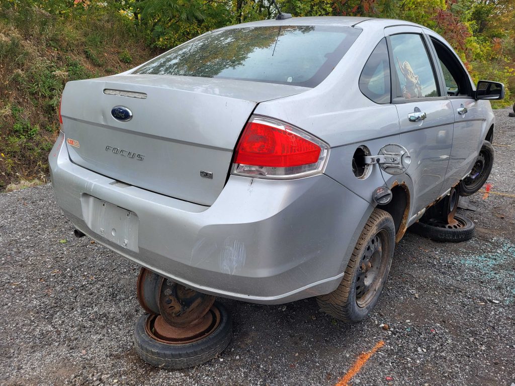 FORD FOCUS 2010