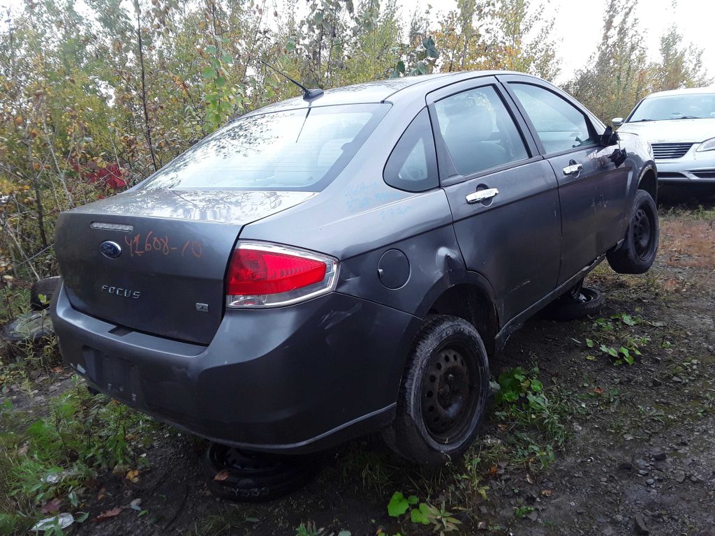 FORD FOCUS 2010