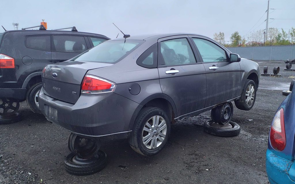 FORD FOCUS 2010