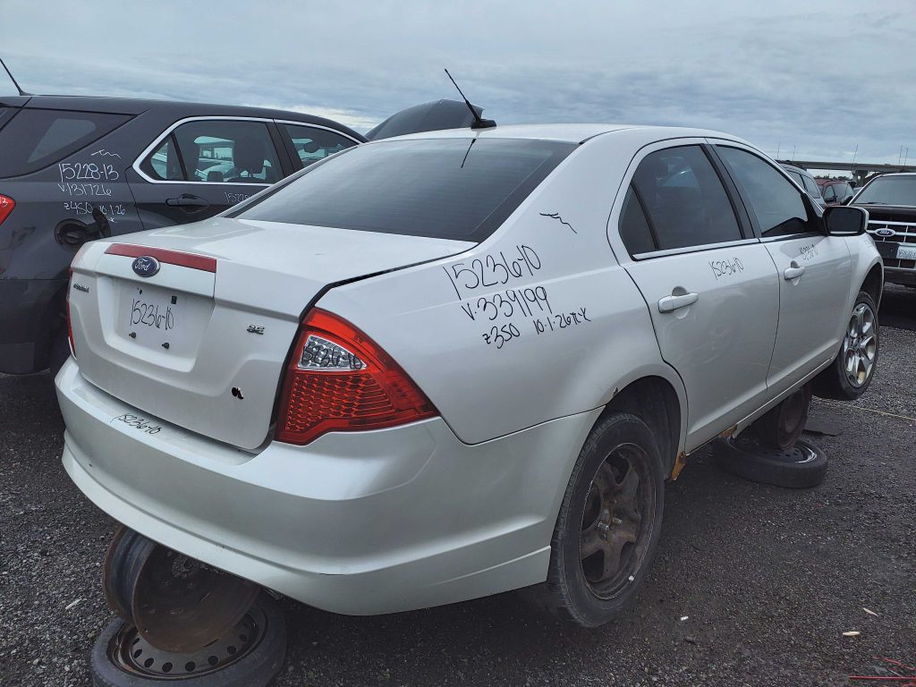 FORD FUSION 2010