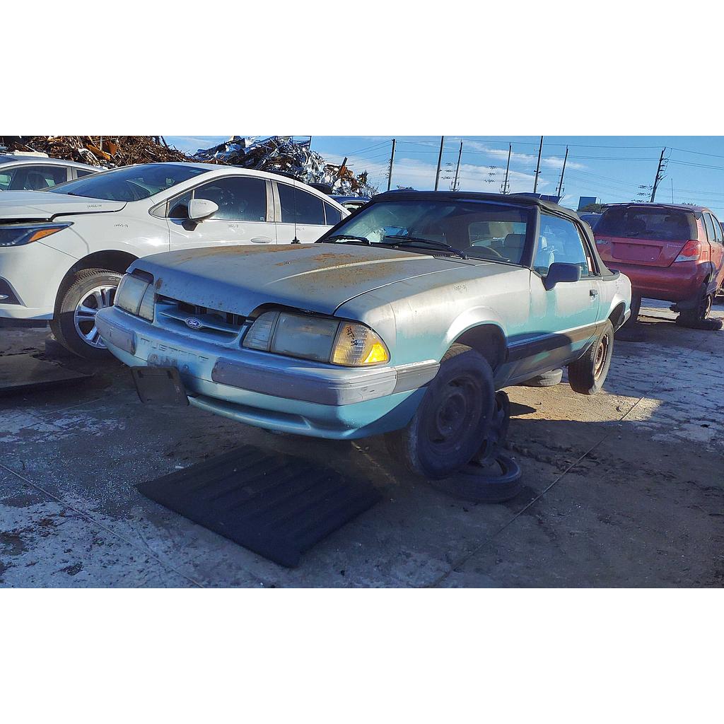 1989 Ford Mustang 2DR CONVERTIBLE LX