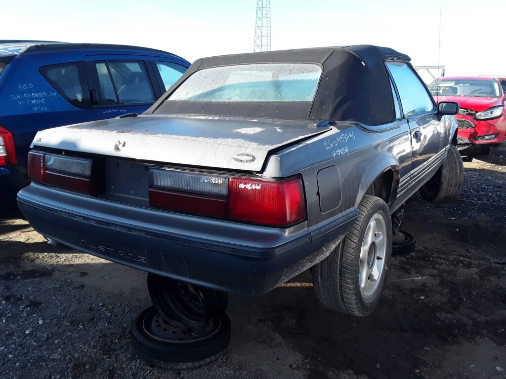 FORD MUSTANG 1990