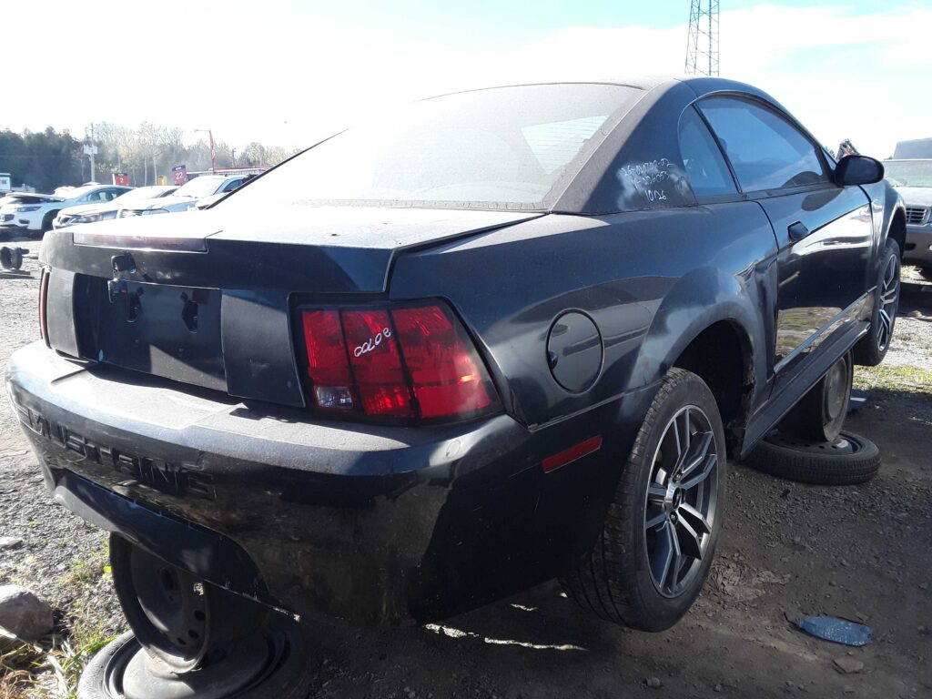 FORD MUSTANG 2002