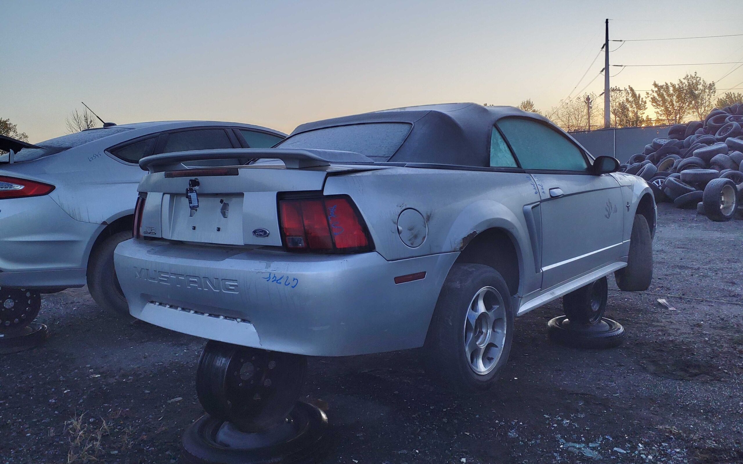 FORD MUSTANG 2003
