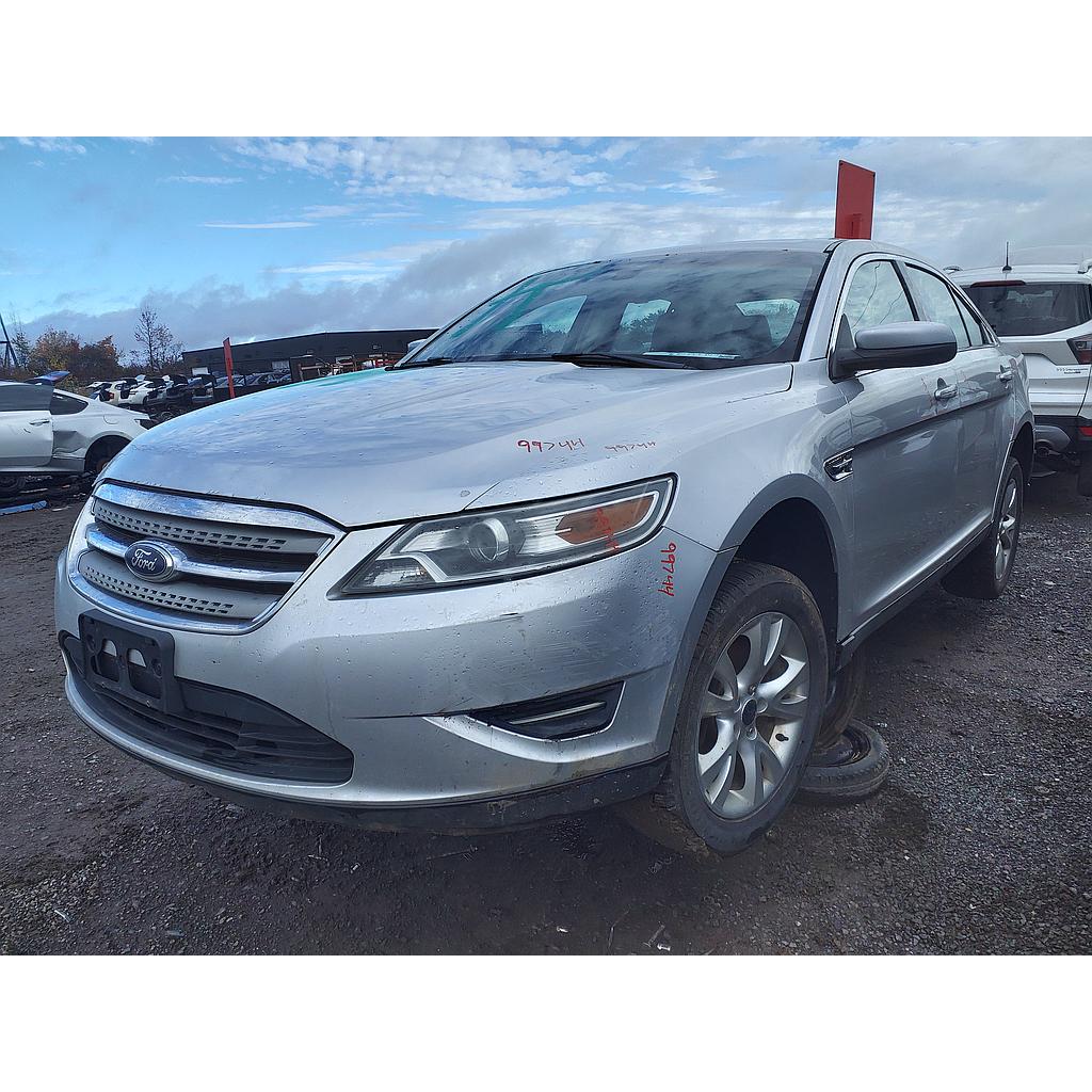 FORD TAURUS 2011