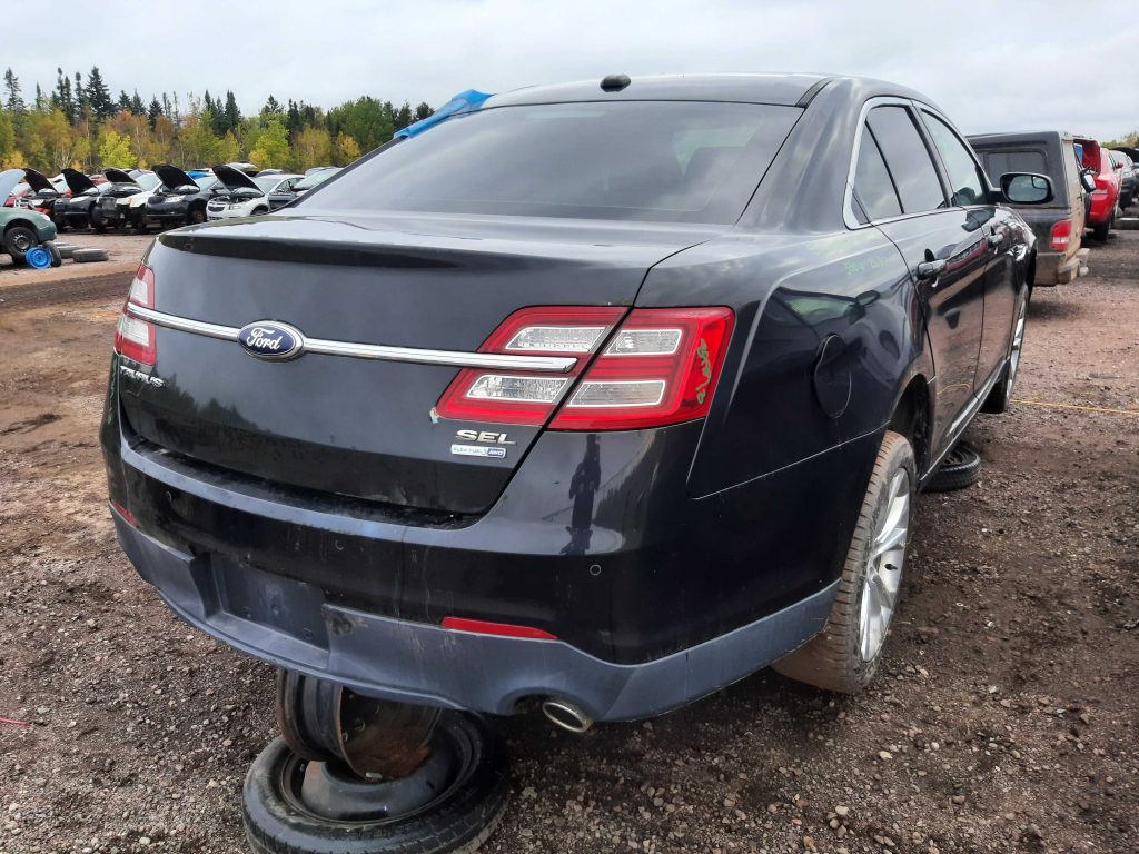 FORD TAURUS 2013