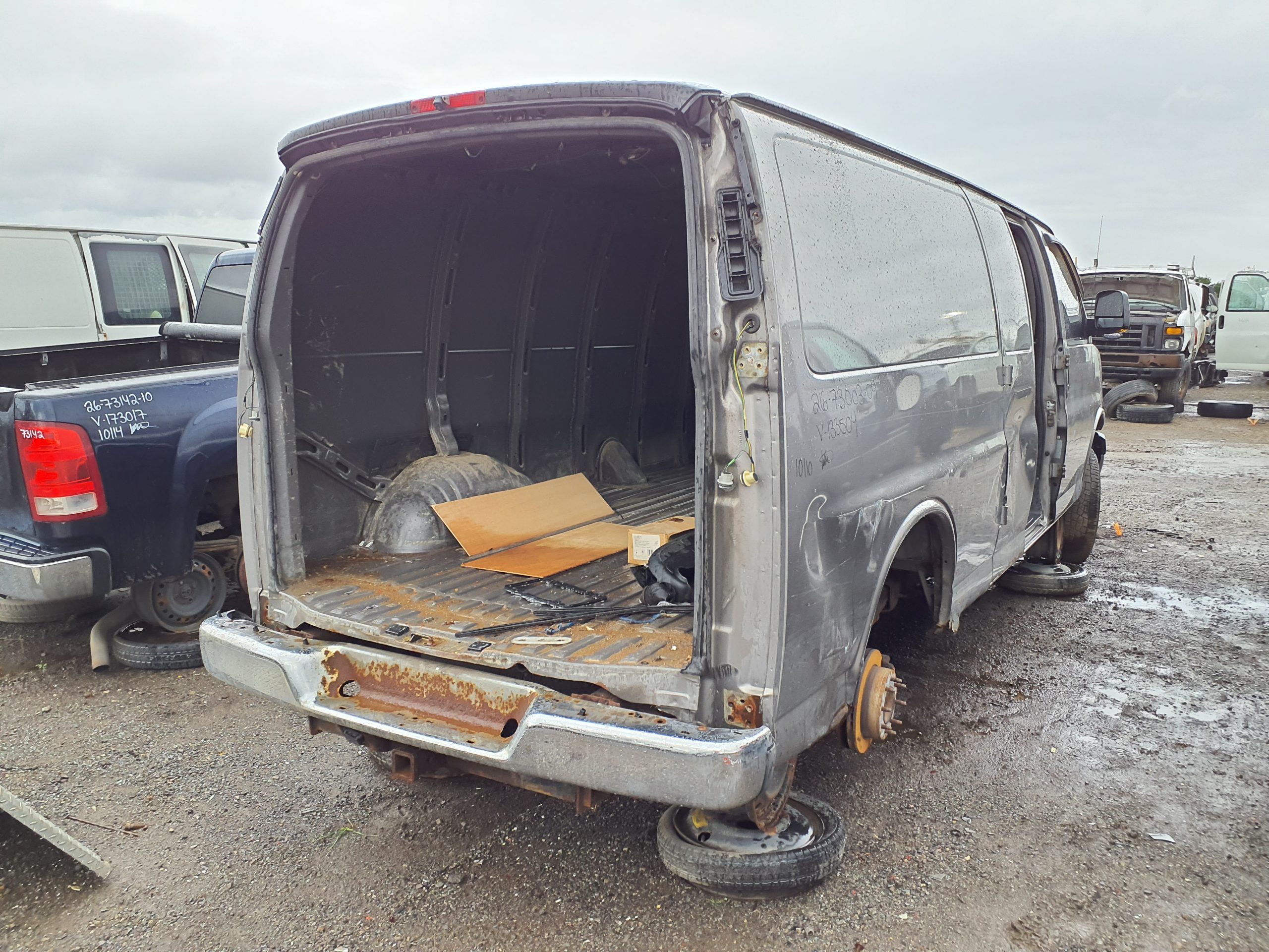GMC SAVANA CARGO 2009