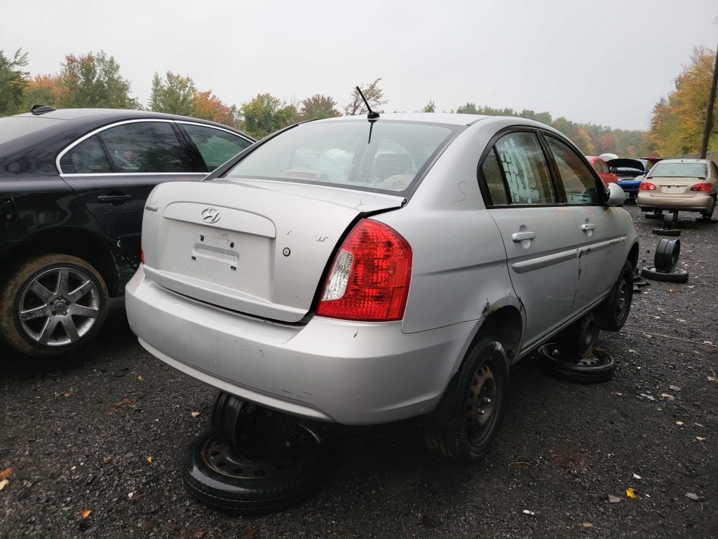 HYUNDAI ACCENT 2009