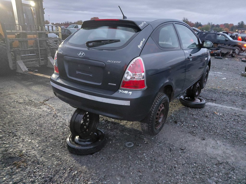 HYUNDAI ACCENT 2009