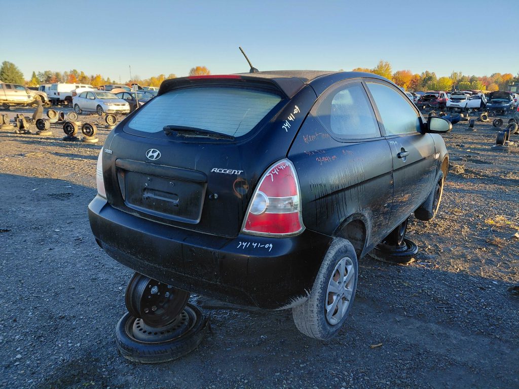 HYUNDAI ACCENT 2009