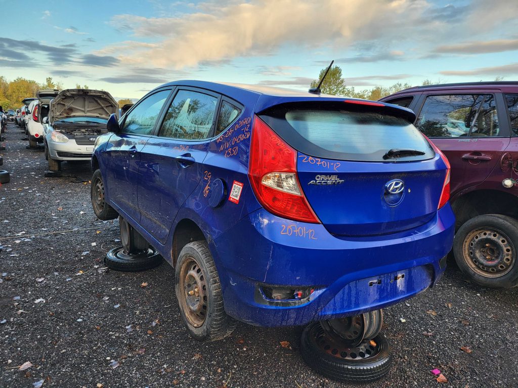 HYUNDAI ACCENT 2012