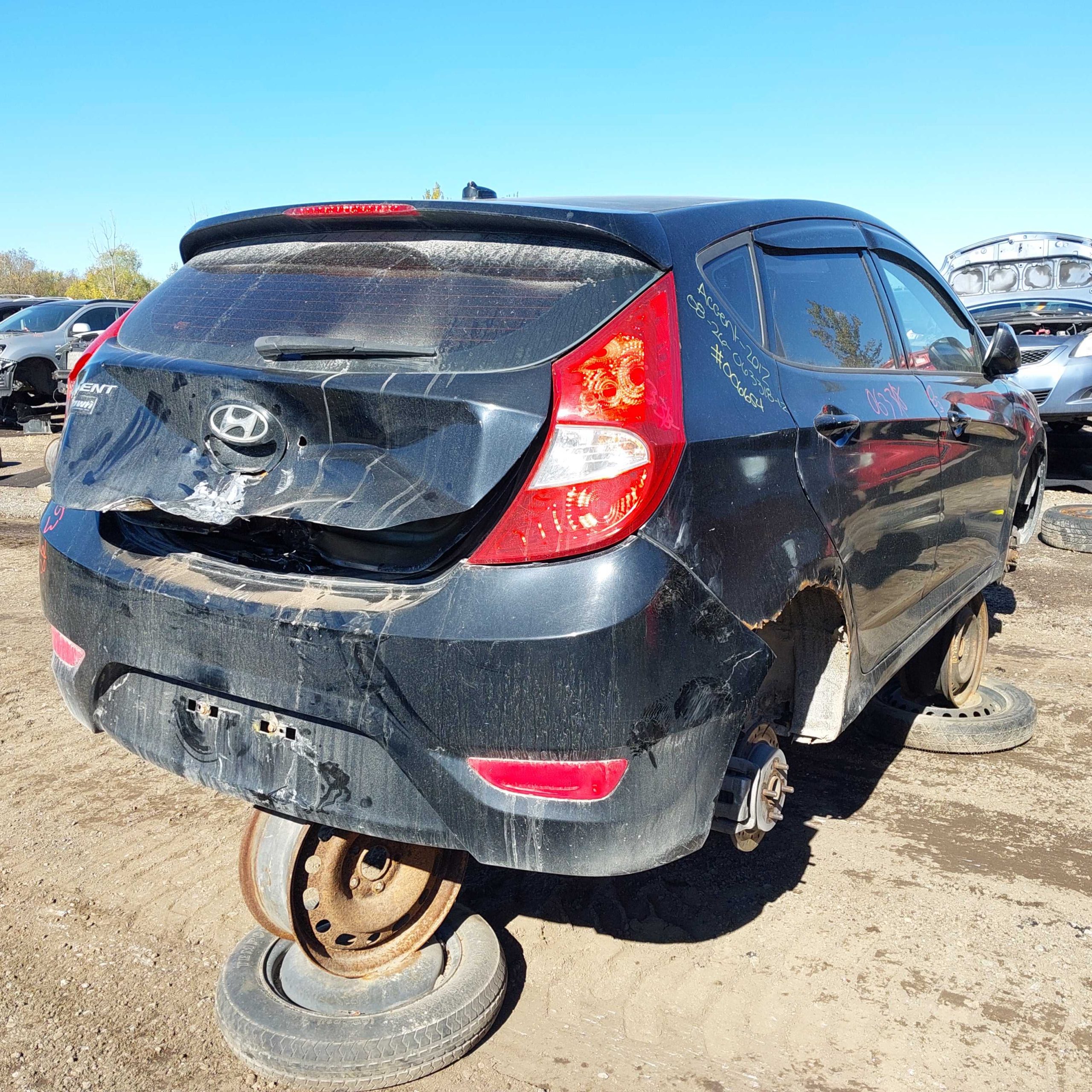 HYUNDAI ACCENT 2012