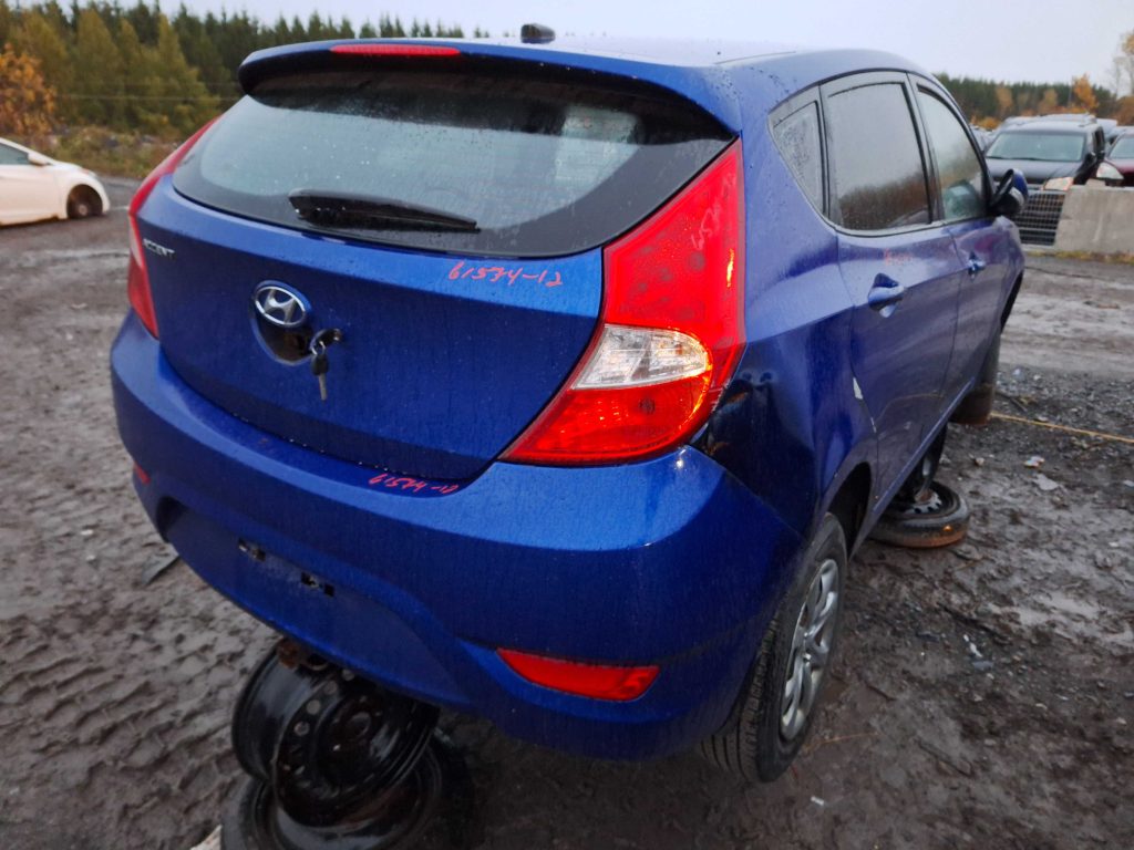 HYUNDAI ACCENT 2012