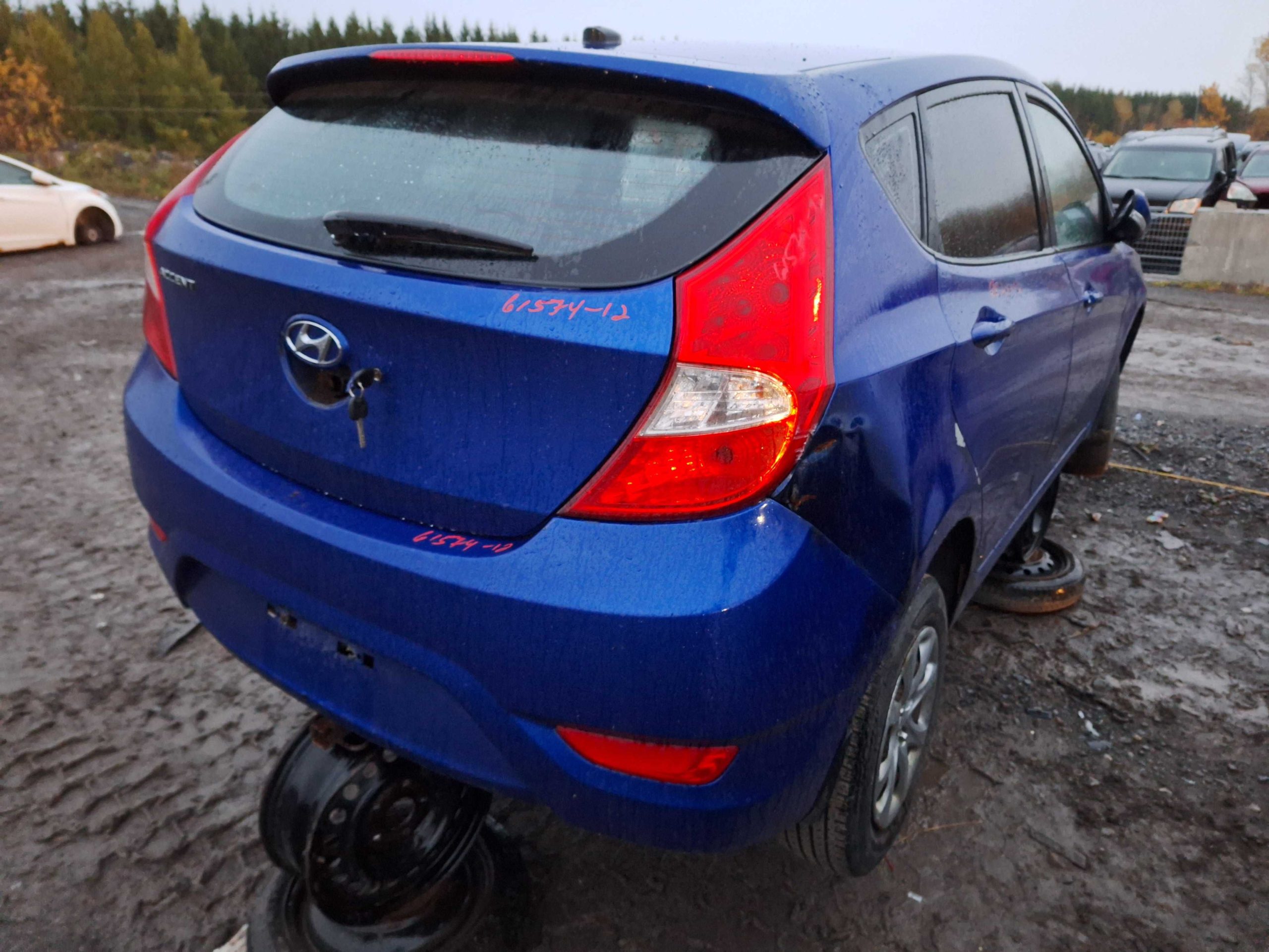 HYUNDAI ACCENT 2012
