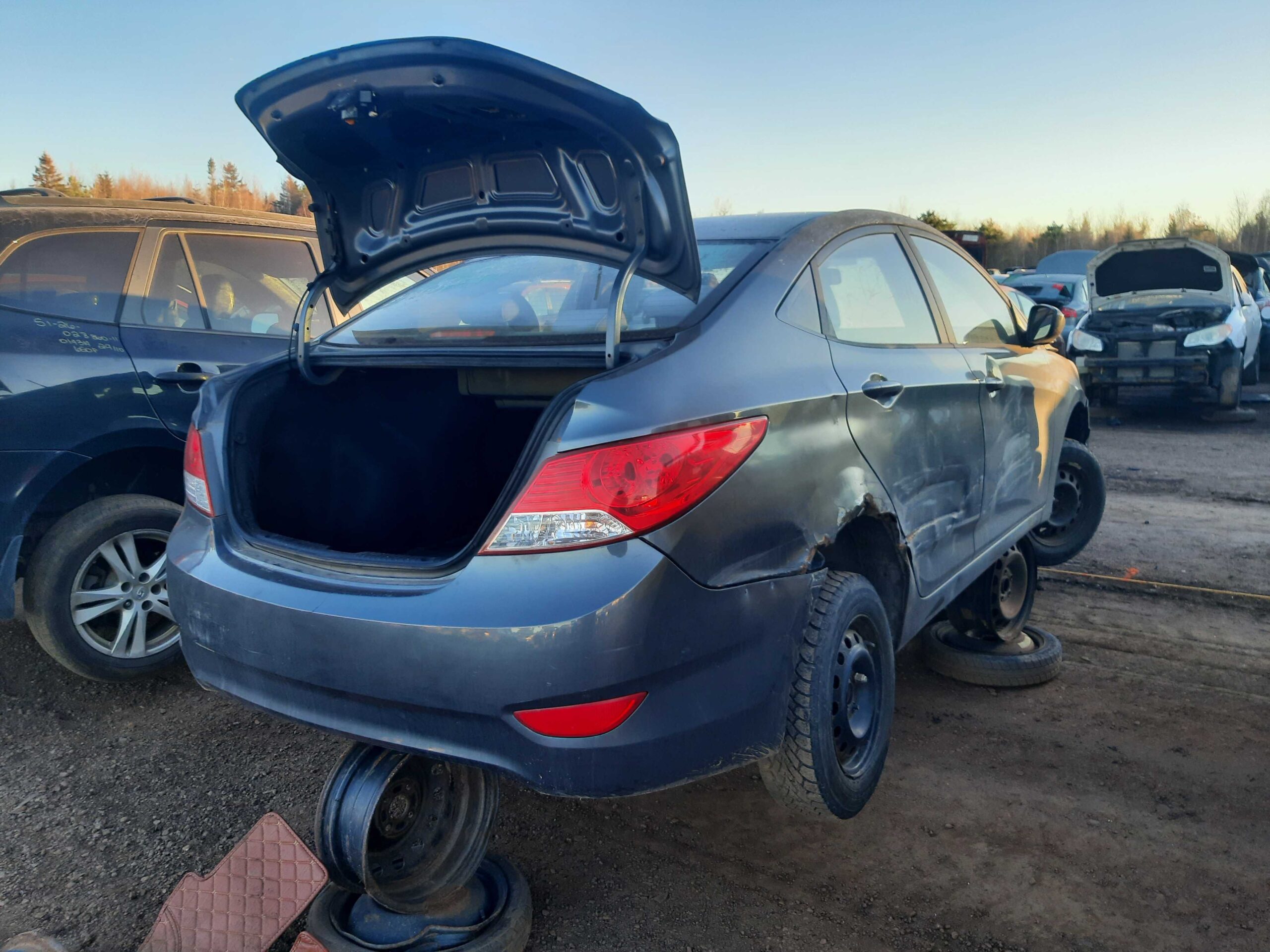 HYUNDAI ACCENT 2012