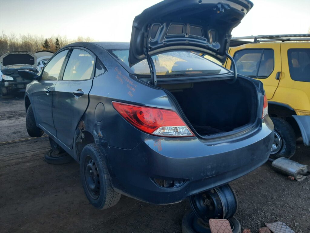 HYUNDAI ACCENT 2012